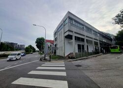 Yio Chu Kang Road (D19), Retail #604375481